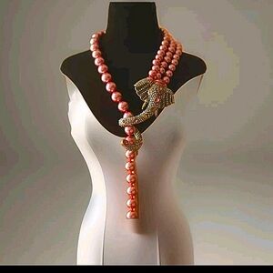 🌹Heidi Daus Aurora Borealis Crystal Statement Necklace in Pink